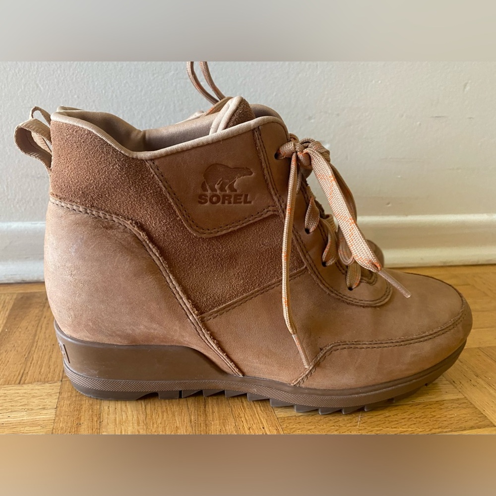 Sorel Tan Ankle Boots